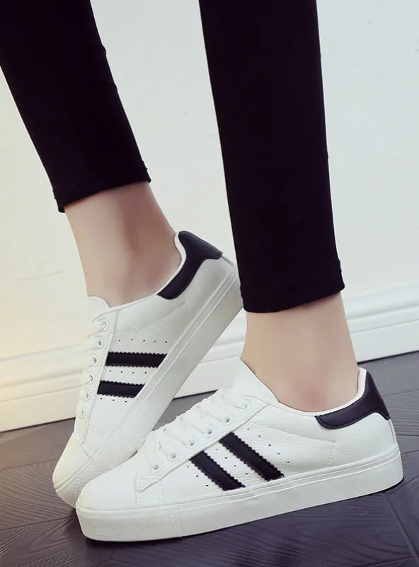 casual lace-up white shoes sneakers