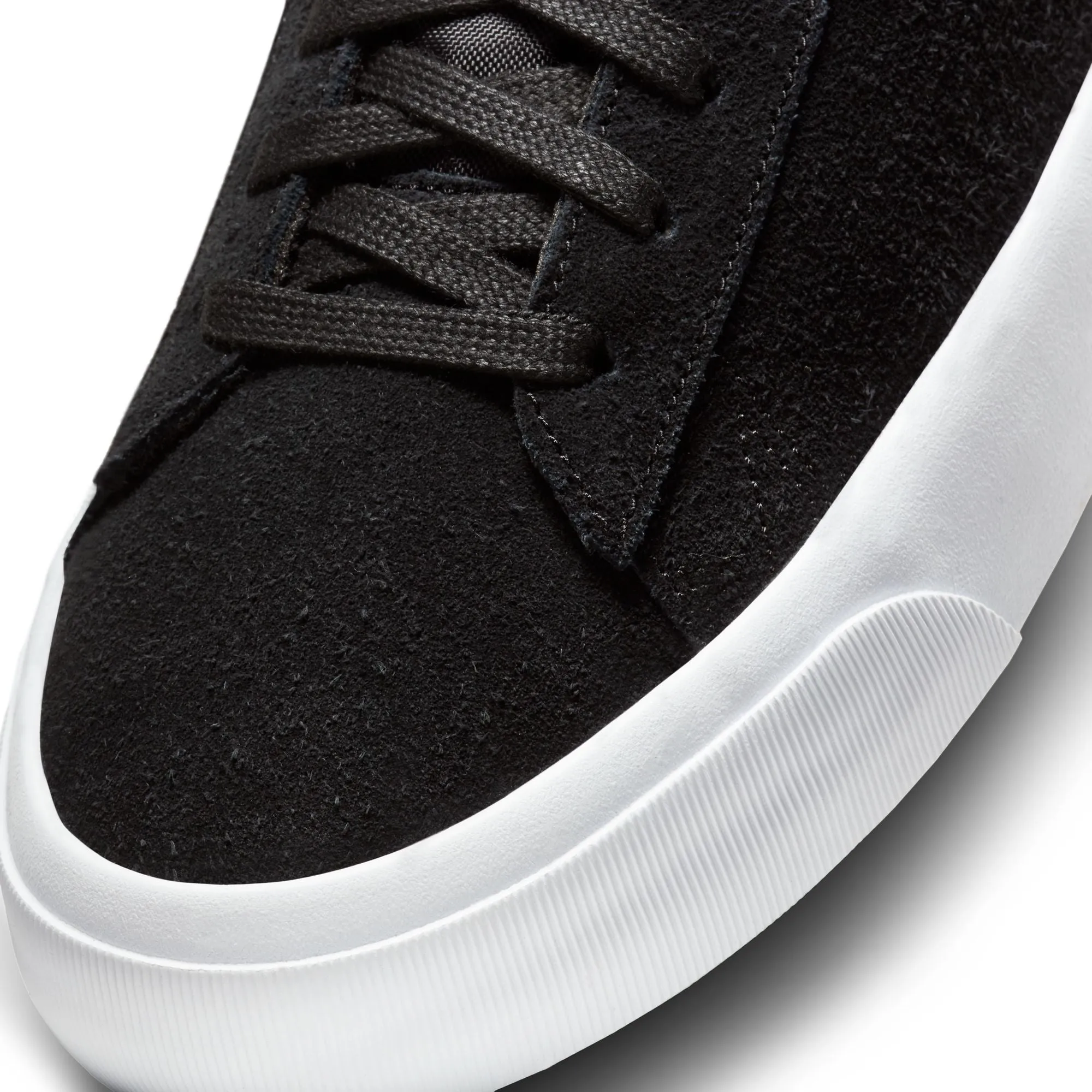 Nike SB Zoom Blazer Low Pro GT - Black/White-Black-Gum Lt. Brown