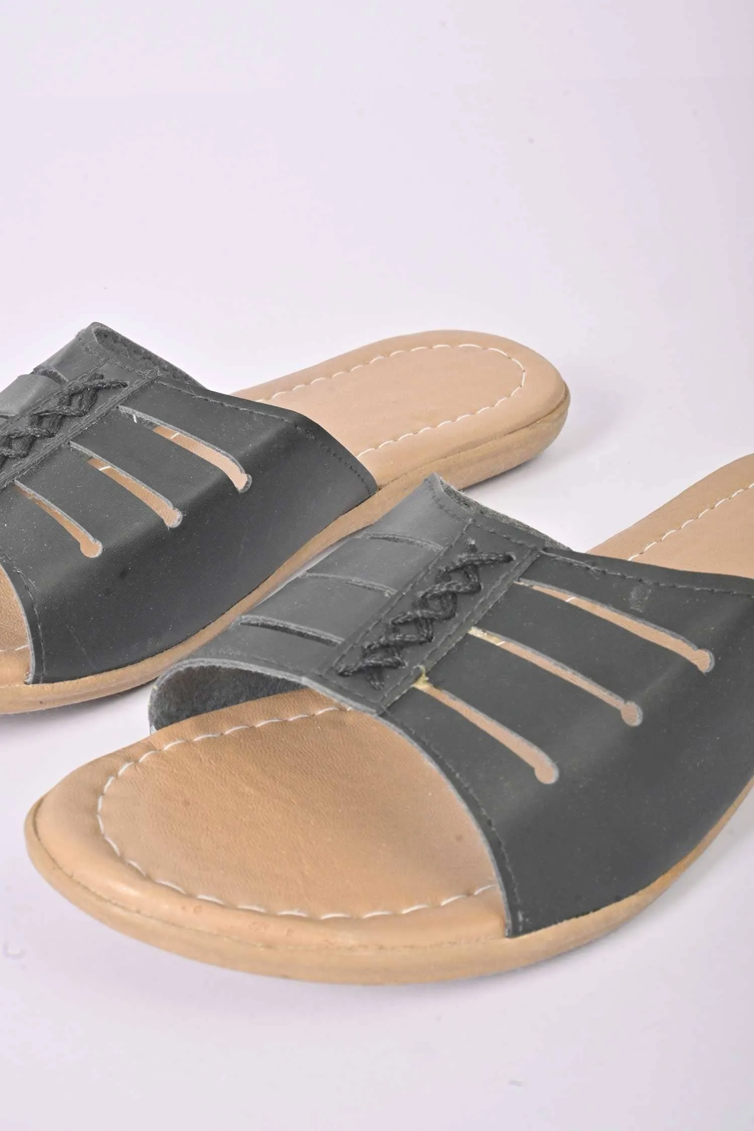 Women's Mount Craven Design Soft Chappal